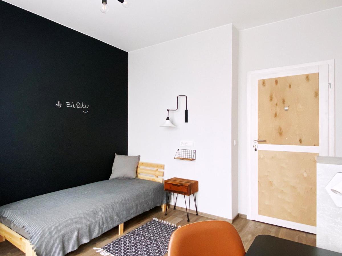 3 Kolory - Pokoje W Mieszkaniu Wspoldzielonym Warsaw Ngoại thất bức ảnh